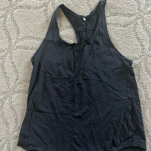 Lululemon love tank top, pleated, black size 6
